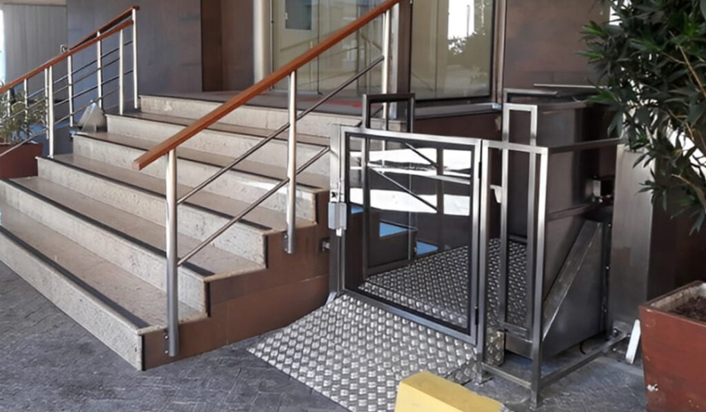 Acessibilidade em condomínios: como garantir áreas de lazer acessíveis e resistentes à maresia no litoral