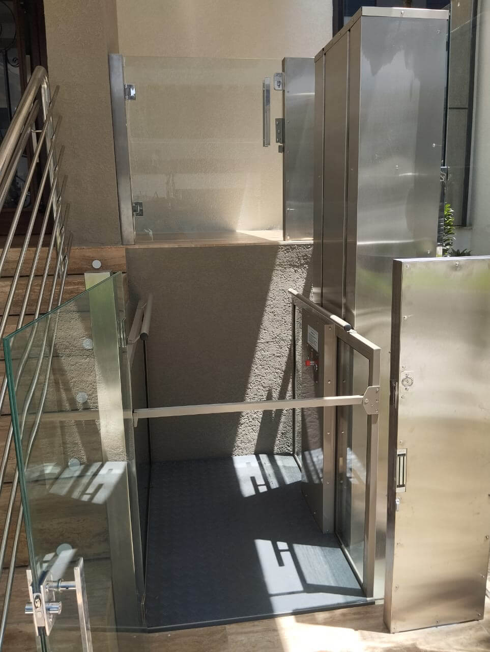 Produto em Inox e Vidro